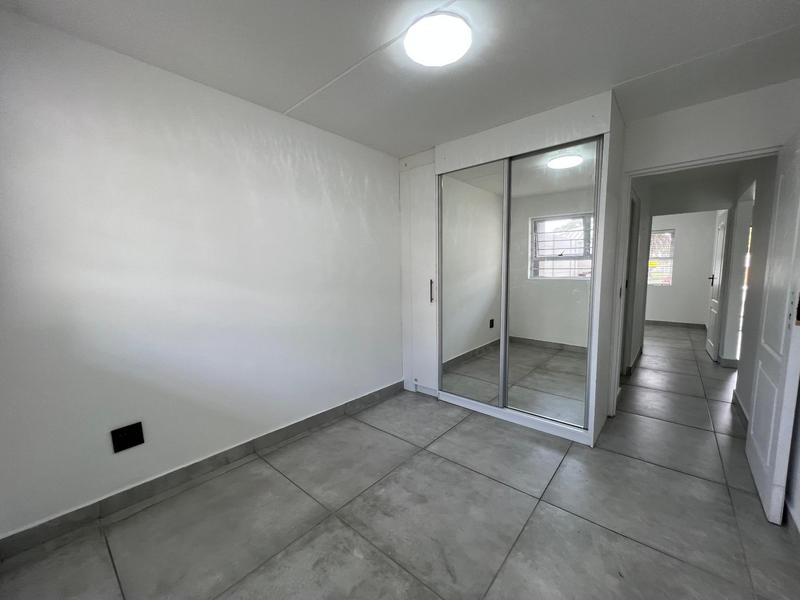 2 Bedroom Property for Sale in Ruyterwacht Western Cape